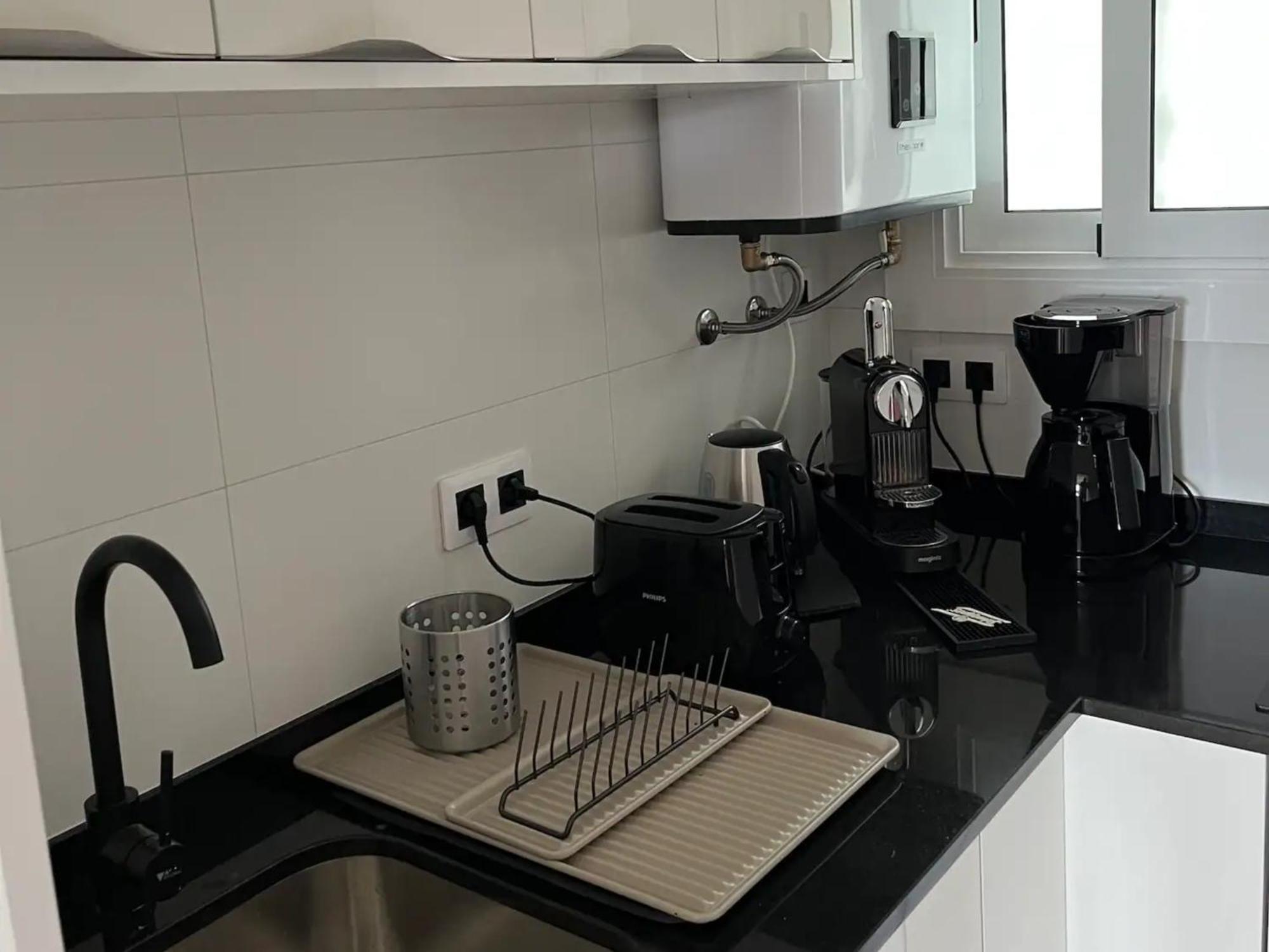 Solmar2 A 100 M, Terrasse Vue Mer, Parking, Wi-fi Apartment Roses